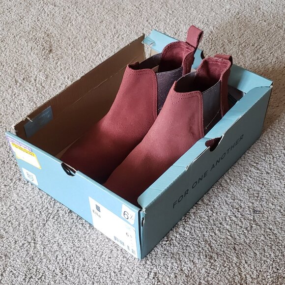 Ella Muscat Suede Chelsea ankle boots - Picture 13 of 16